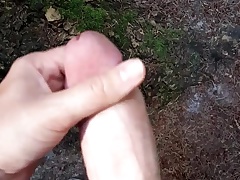 Unceremonious cumshot alfresco in get under one's woods